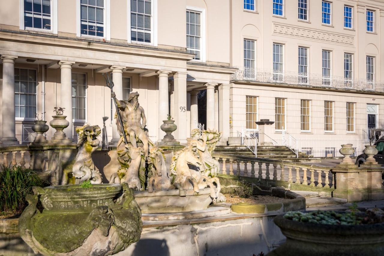 Elliot Oliver - Luxury 2 Bedroom Regency Apartment With Parking & Ev Charger Cheltenham Exteriér fotografie