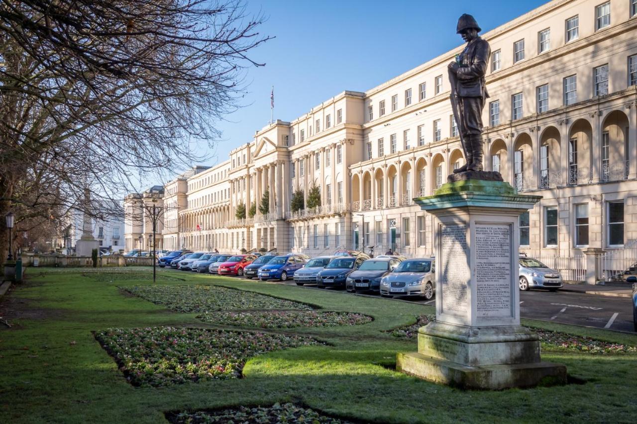 Elliot Oliver - Luxury 2 Bedroom Regency Apartment With Parking & Ev Charger Cheltenham Exteriér fotografie