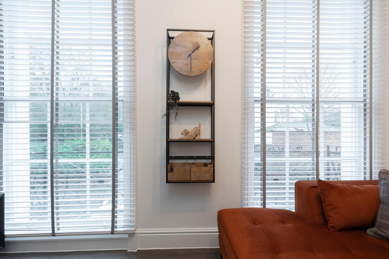 Elliot Oliver - Luxury 2 Bedroom Regency Apartment With Parking & Ev Charger Cheltenham Exteriér fotografie
